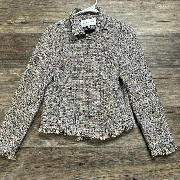 cupcakes & cashmere Jackets & Blazers - cupcakes & cashmere Gray Tweed Cropped Jacket Blazer